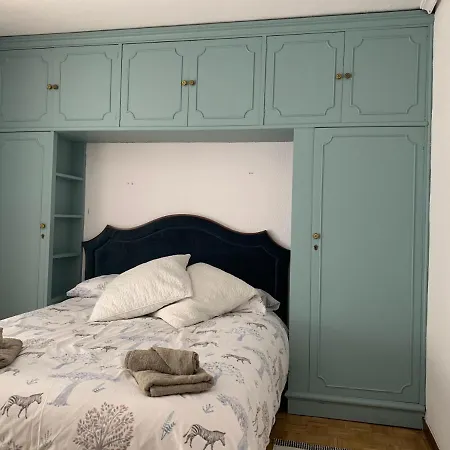 Alojamiento Familiar - Garaje Opcional Apartment *